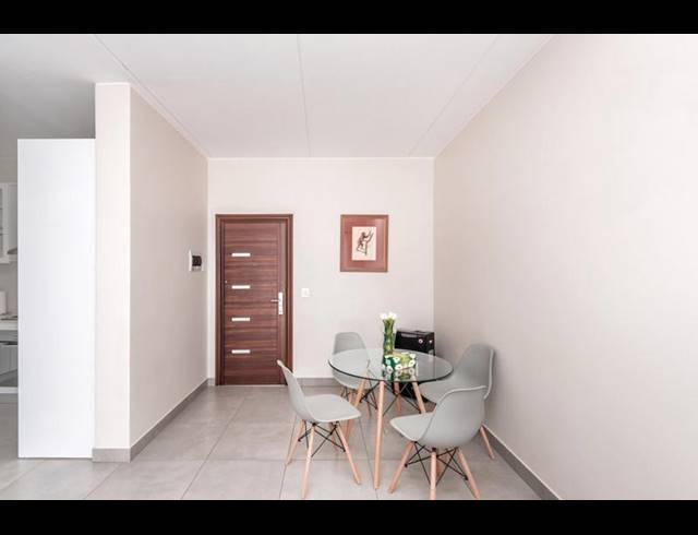 2 BEDROOM COMPLEX FOR SALE IN BEDFORD GARDENS